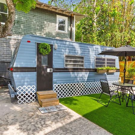 Four Different Options At One Great Location-- 1 - Spacious 3 Bed 2 Bath House Or 2- 2Nd Floor 2 Bed 1 Bath Guesthouse Or 3- 1St Floor Studio Or 3- A Tiny Home Rv Tampa Zewnętrze zdjęcie