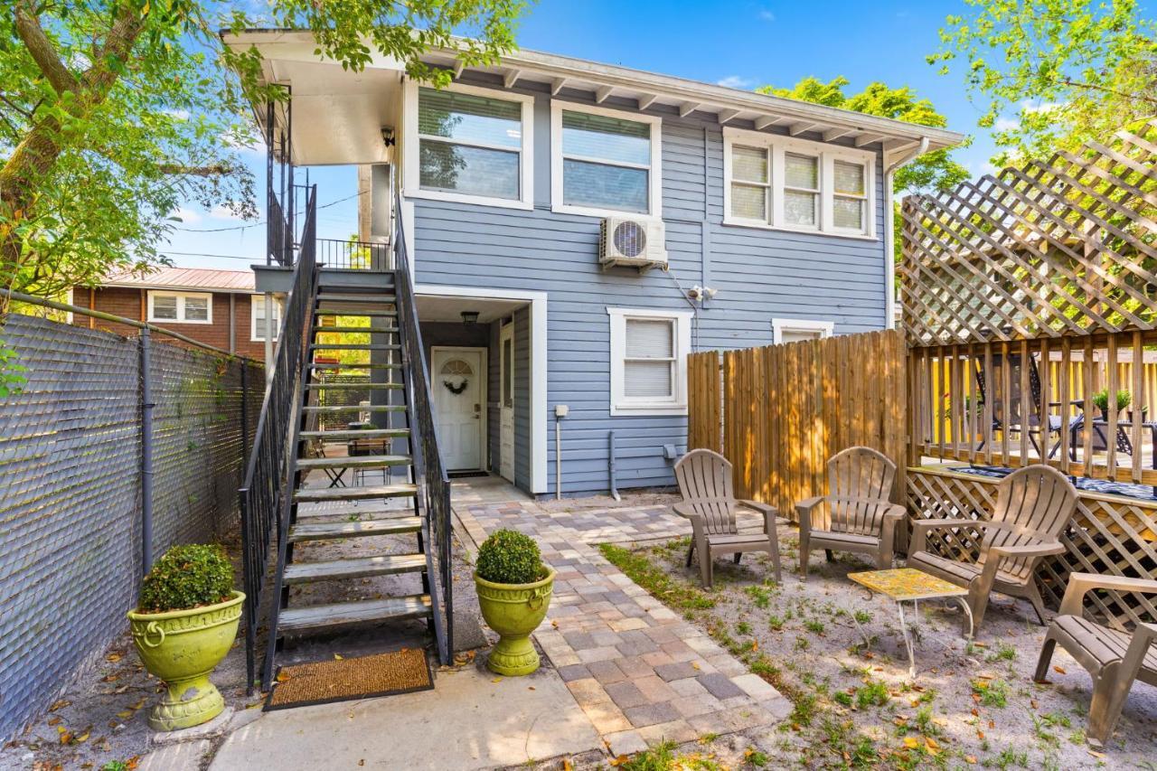 Four Different Options At One Great Location-- 1 - Spacious 3 Bed 2 Bath House Or 2- 2Nd Floor 2 Bed 1 Bath Guesthouse Or 3- 1St Floor Studio Or 3- A Tiny Home Rv Tampa Zewnętrze zdjęcie